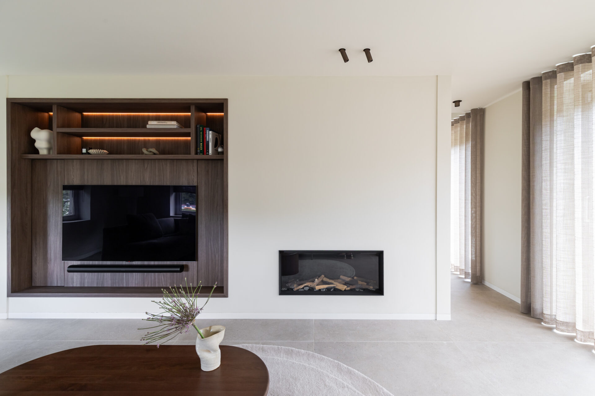 Luxe interieur met minimalistische lijnen en een doordachte indeling
